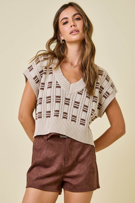 Patterned Motif V Neck Cropped Knit Vest