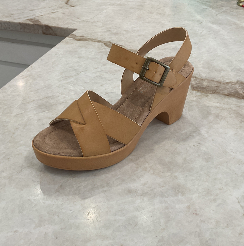 Chinese Laundry Ample Block heel FINAL SALE