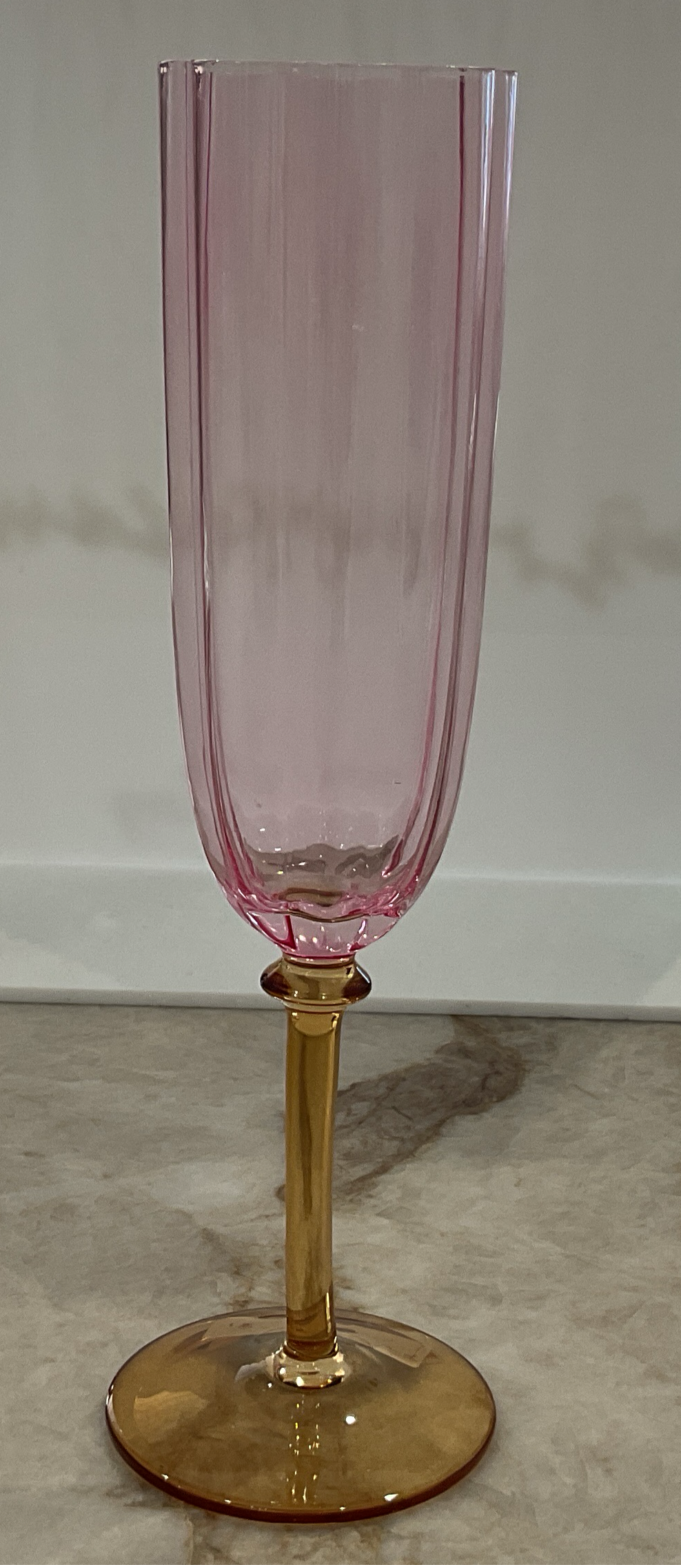 Pink/gold champagne flute