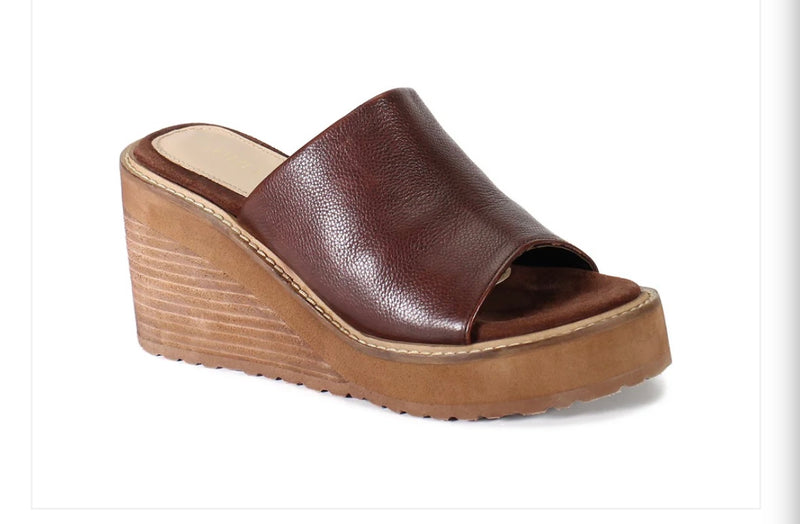 Diba True Cloud Fall Genuine Leather Wedge